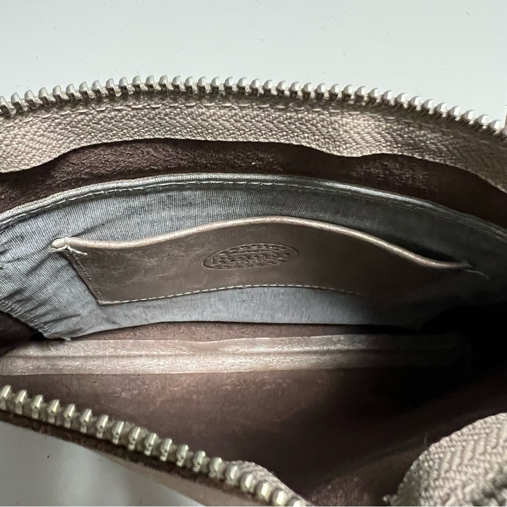 ROOTS Edie Leather Bag - Picture 5 of 15
